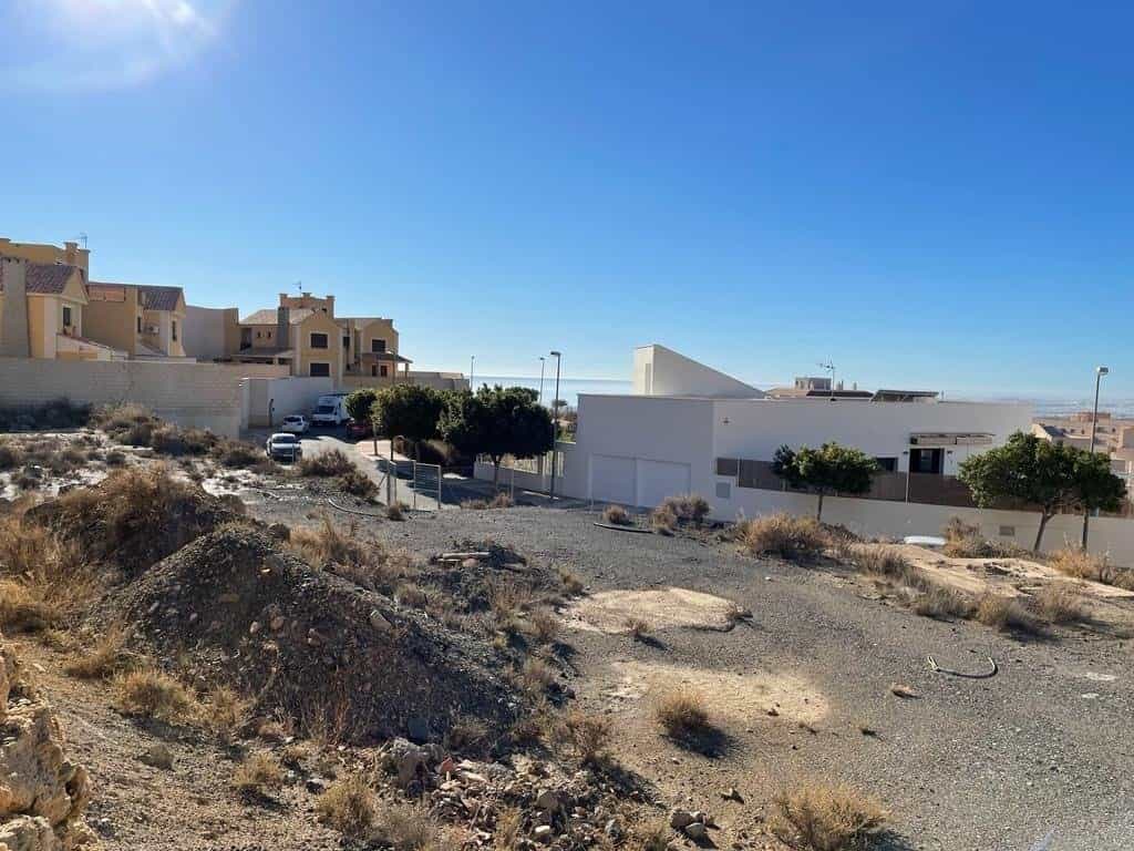 Land in Aguadulce, Andalusia 11057143