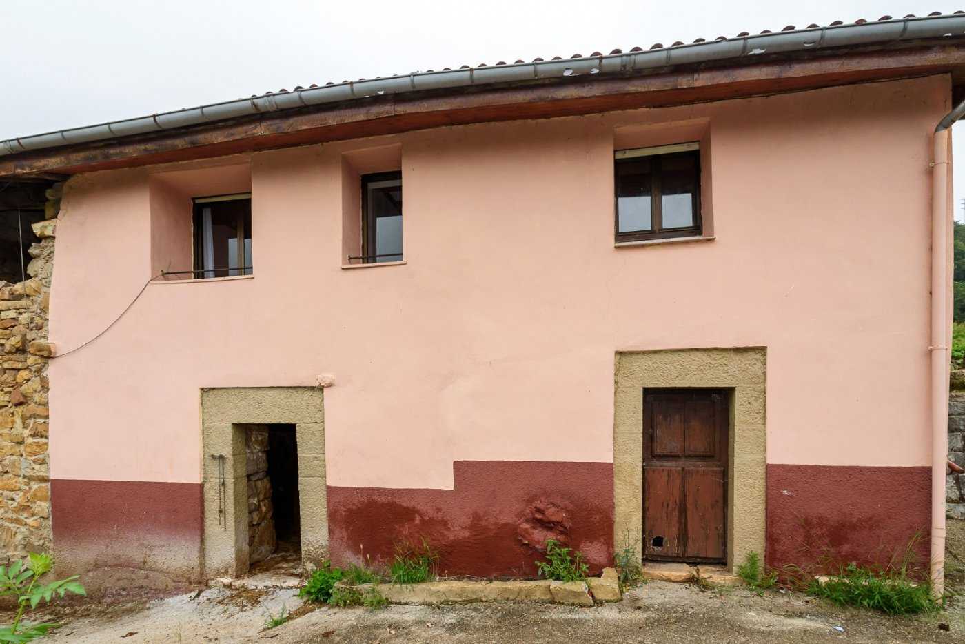Rumah di Villabre, Asturias 11057168