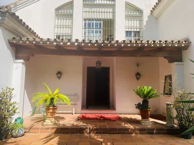 Rumah di Jerez de la Frontera, Andalusia 11057186