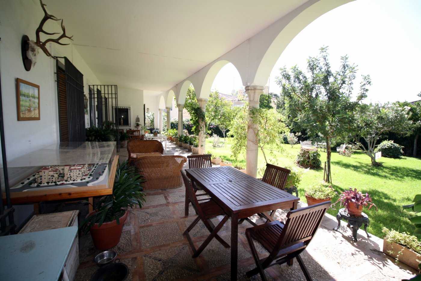 Rumah di Jerez de la Frontera, Andalusia 11057199