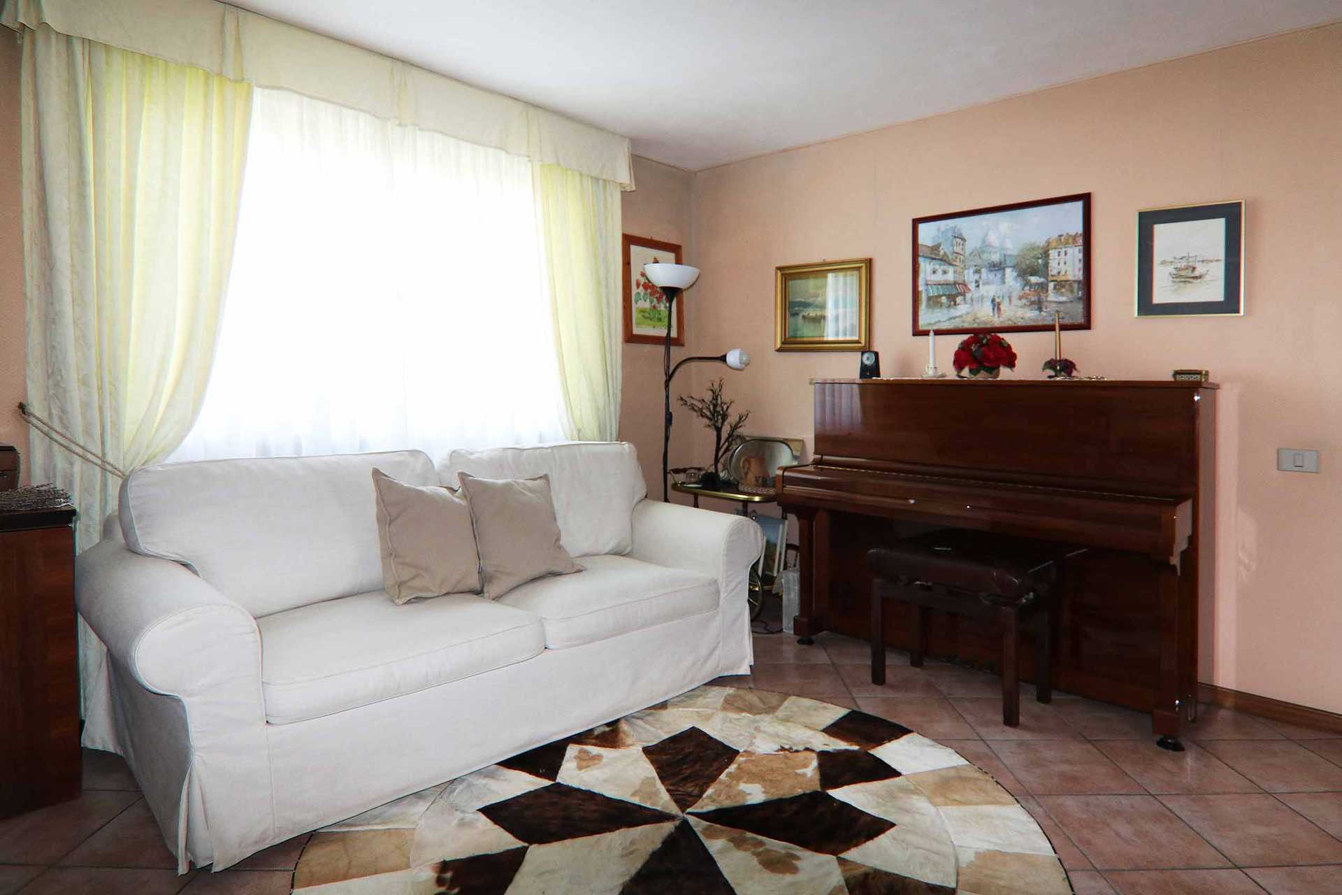 Rumah di Castagneto Carducci, Tuscany 11057212