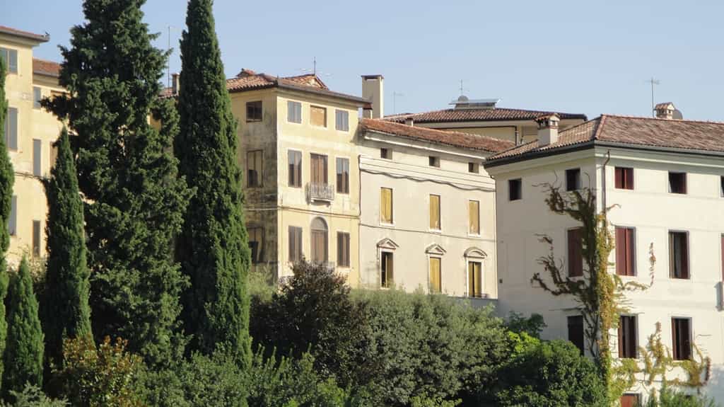 Будинок в Бассано-дель-Граппа, Венето 11057340