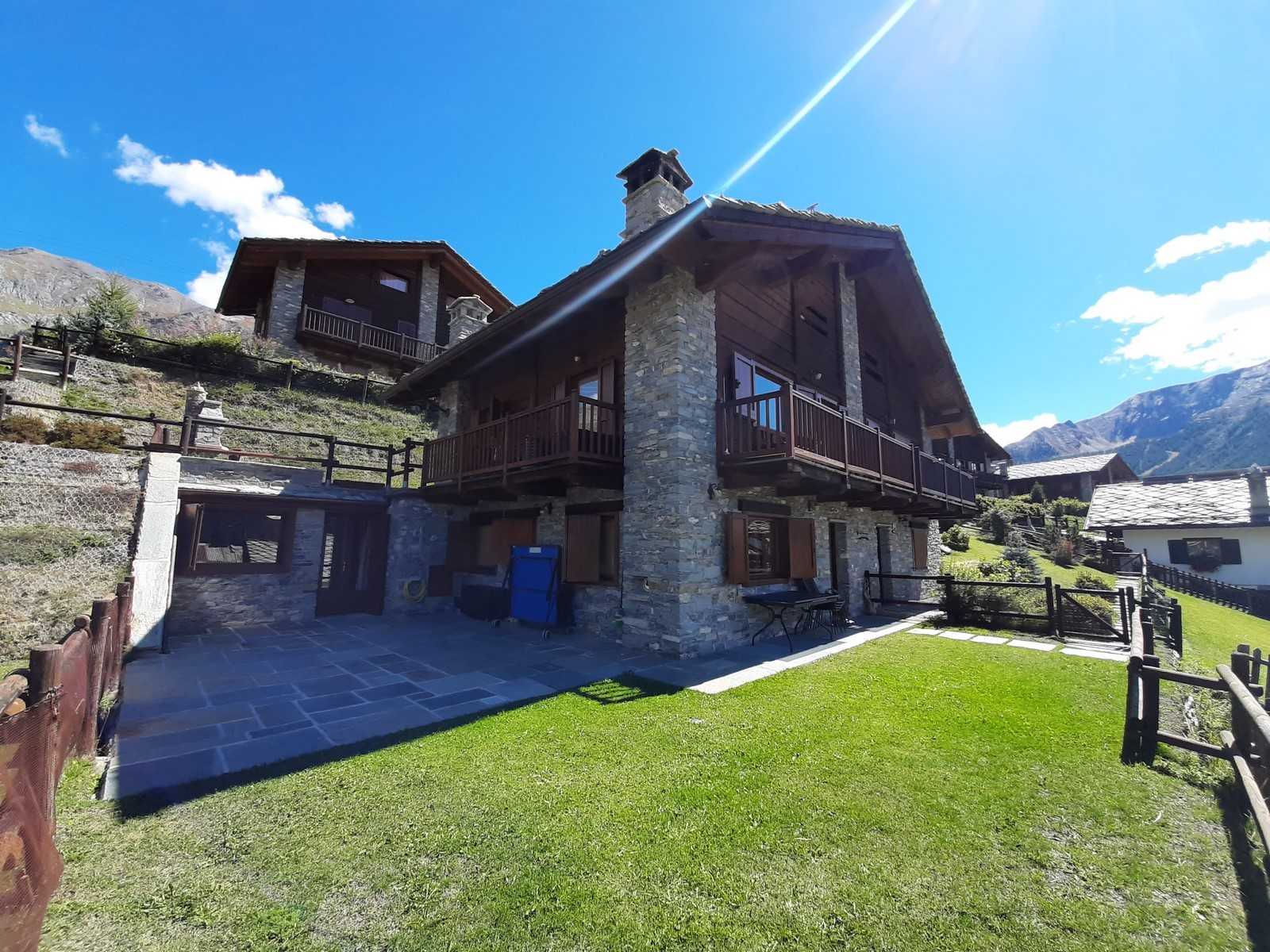 Talo sisään Cogne, Valle d'Aosta 11057360