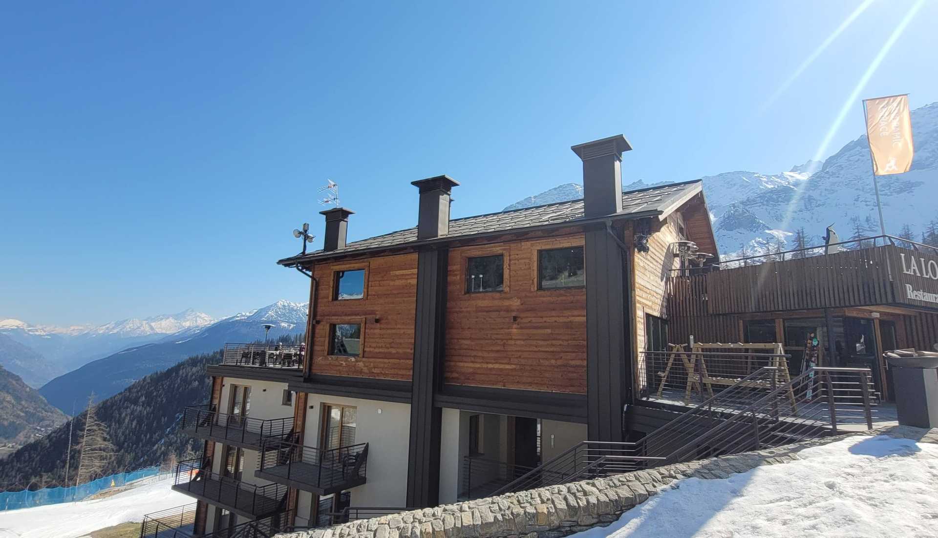 Condominium dans La Saxe, Valle d'Aosta 11057387