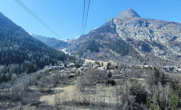 Condominio nel Courmayeur, Aosta 11057387