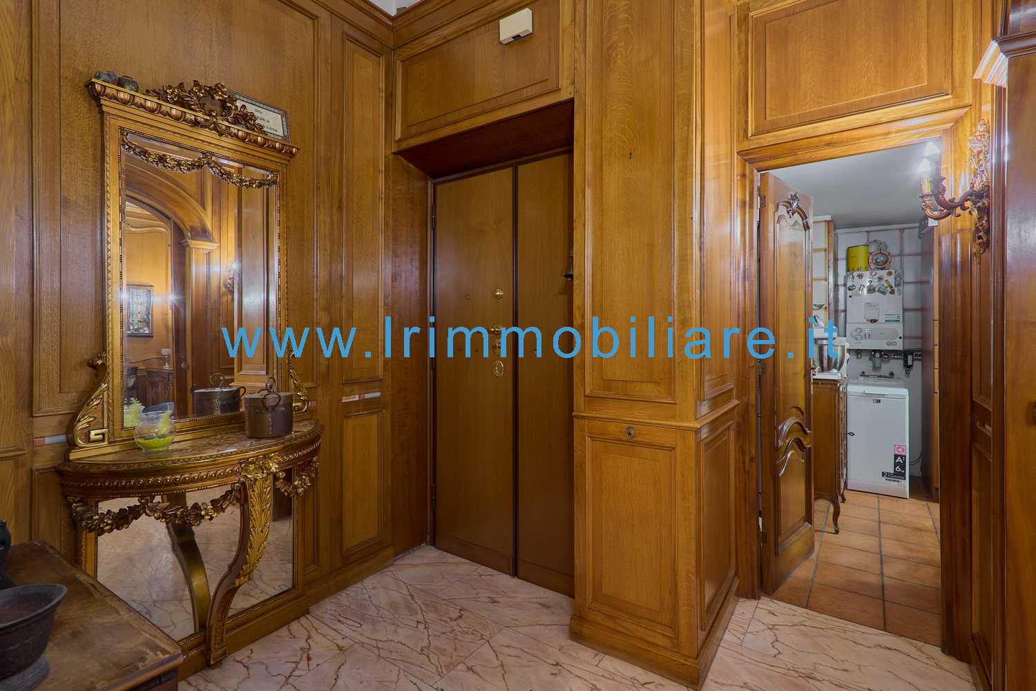 Condominium in Nomentaan, Lazio 11057493