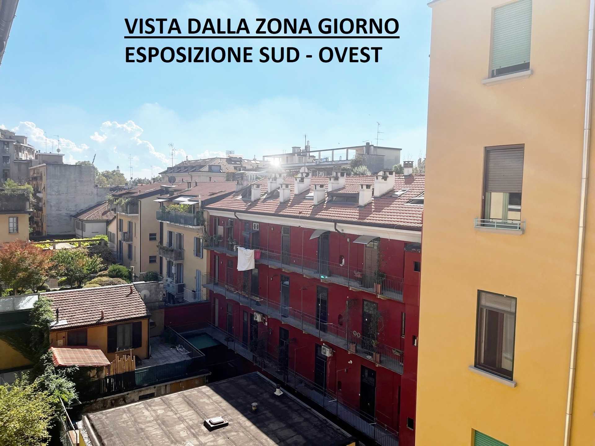 Condominium in Milan, Lombardy 11057512