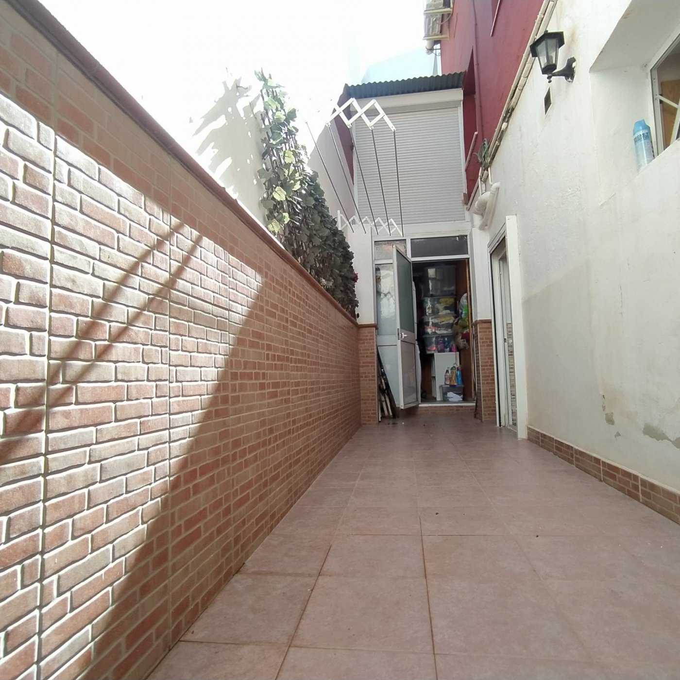 loger dans Pizarra, Andalucía 11057792
