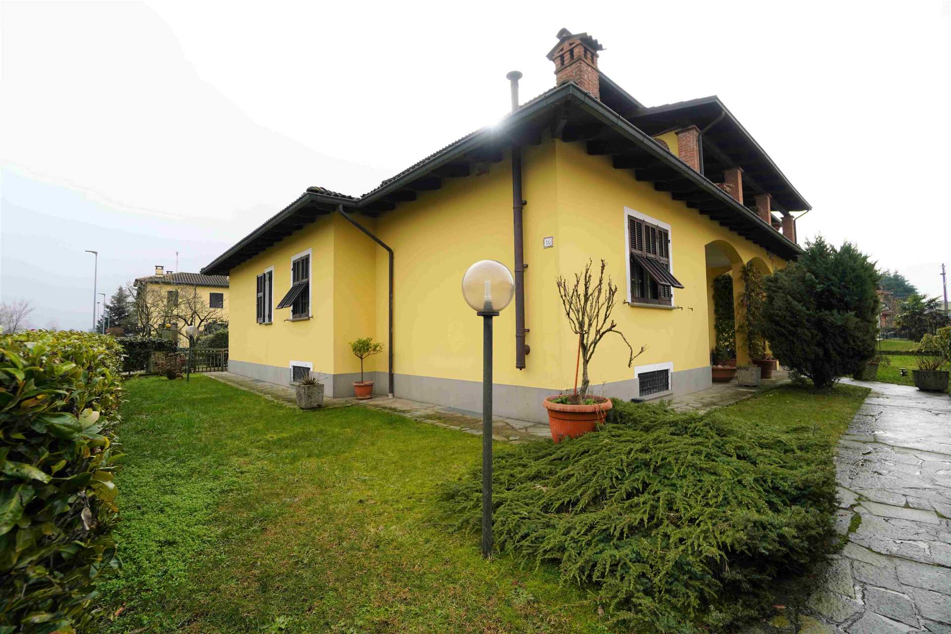 rumah dalam Novi Ligure, Piedmont 11057901