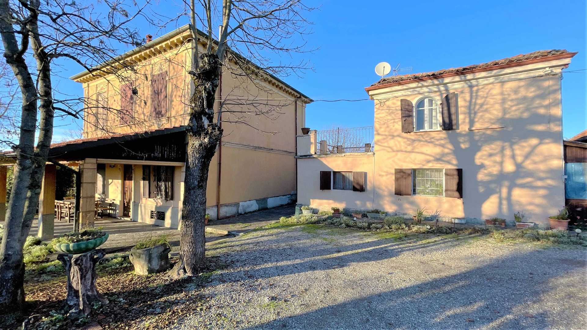 жилой дом в Tortona, Piedmont 11057903