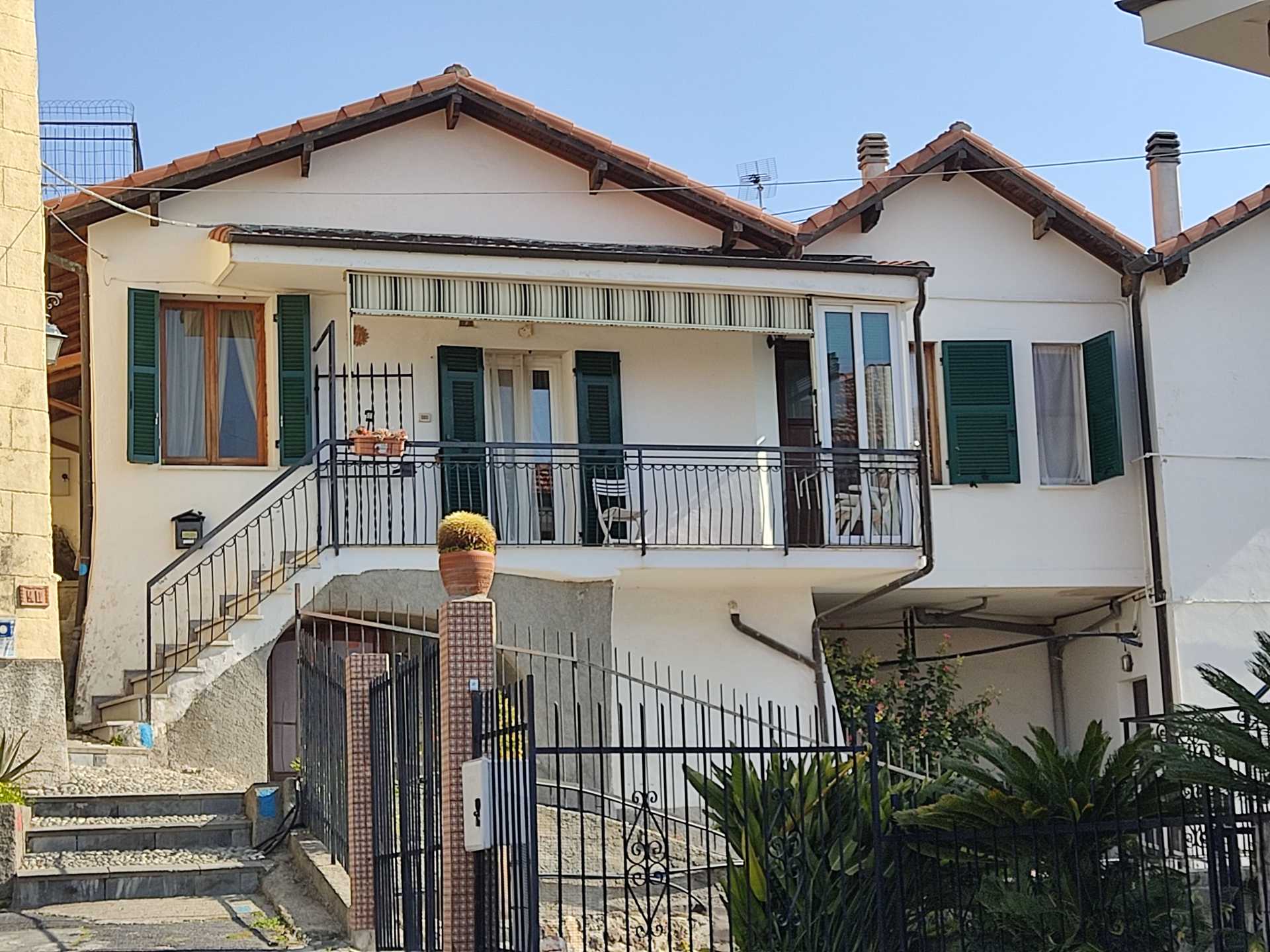 Rumah di Terzorio, Liguria 11057925