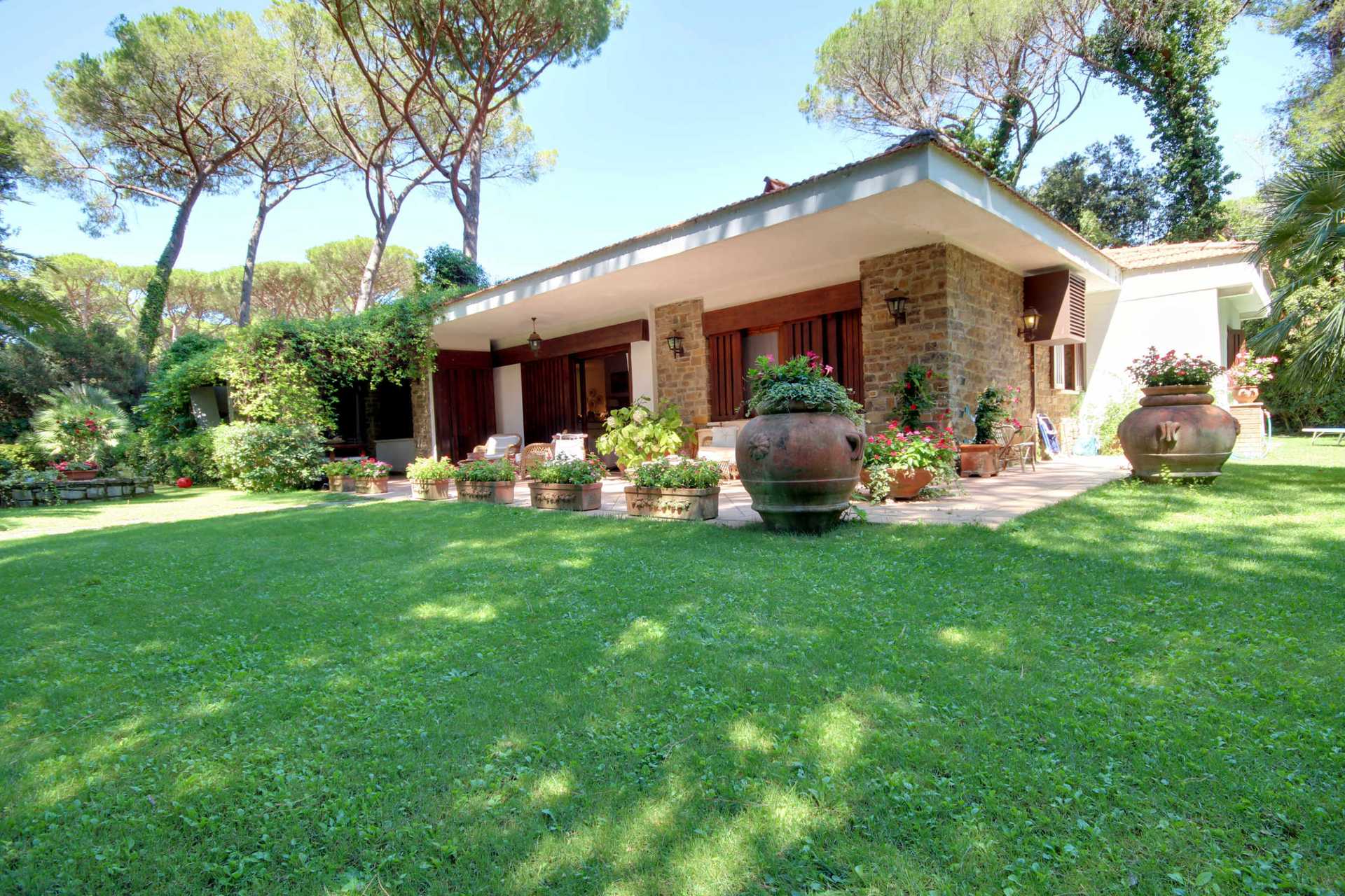 House in Castiglione della Pescaia, Tuscany 11057941
