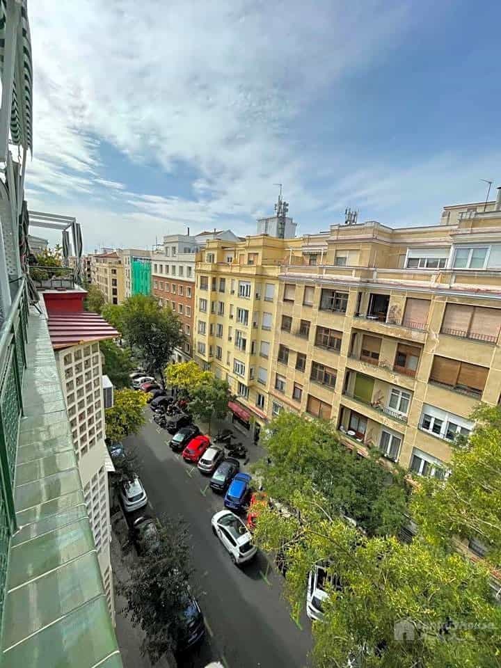 公寓 在 Madrid, Comunidad de Madrid 11058002