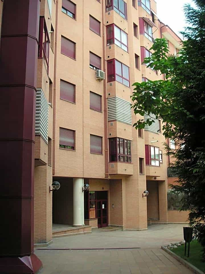 公寓 在 Madrid, Comunidad de Madrid 11058003