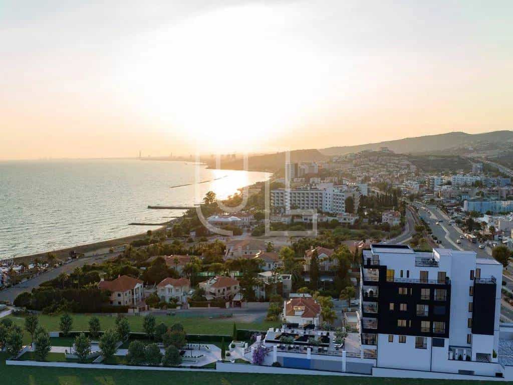Condominio nel Agios Tychon, Limassol 11058068