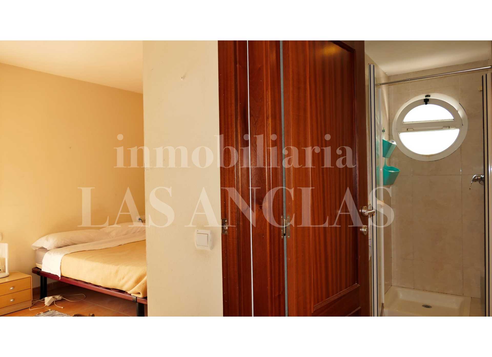 Condominium in Ibiza, De Balearen 11058323