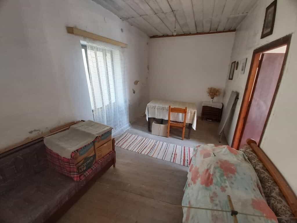 House in Chlomos,  11058401