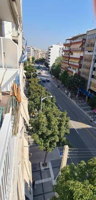 Condominio nel Thessaloniki,  11058408