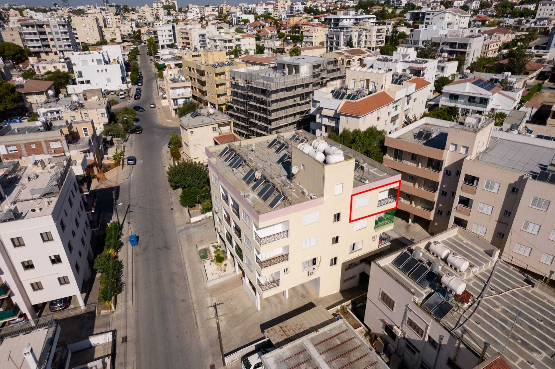 Condominium dans Aglantzia, Nicosia 11058639
