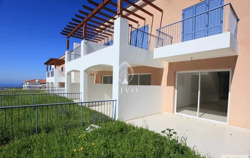 Condominium in Pegeia, Pafos 11058890