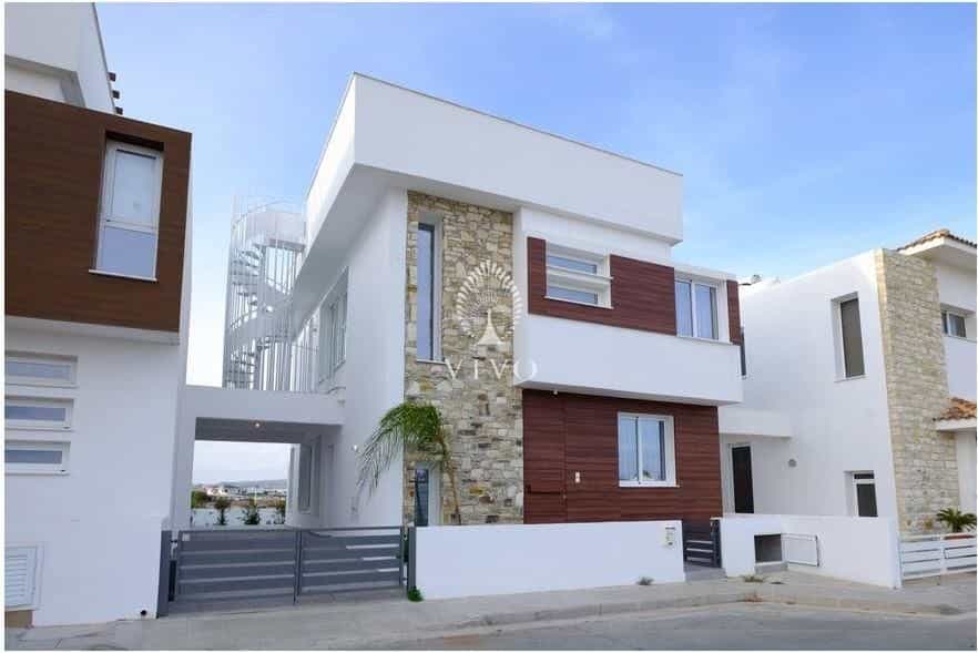 House in Dromolaxia, Larnaka 11059048
