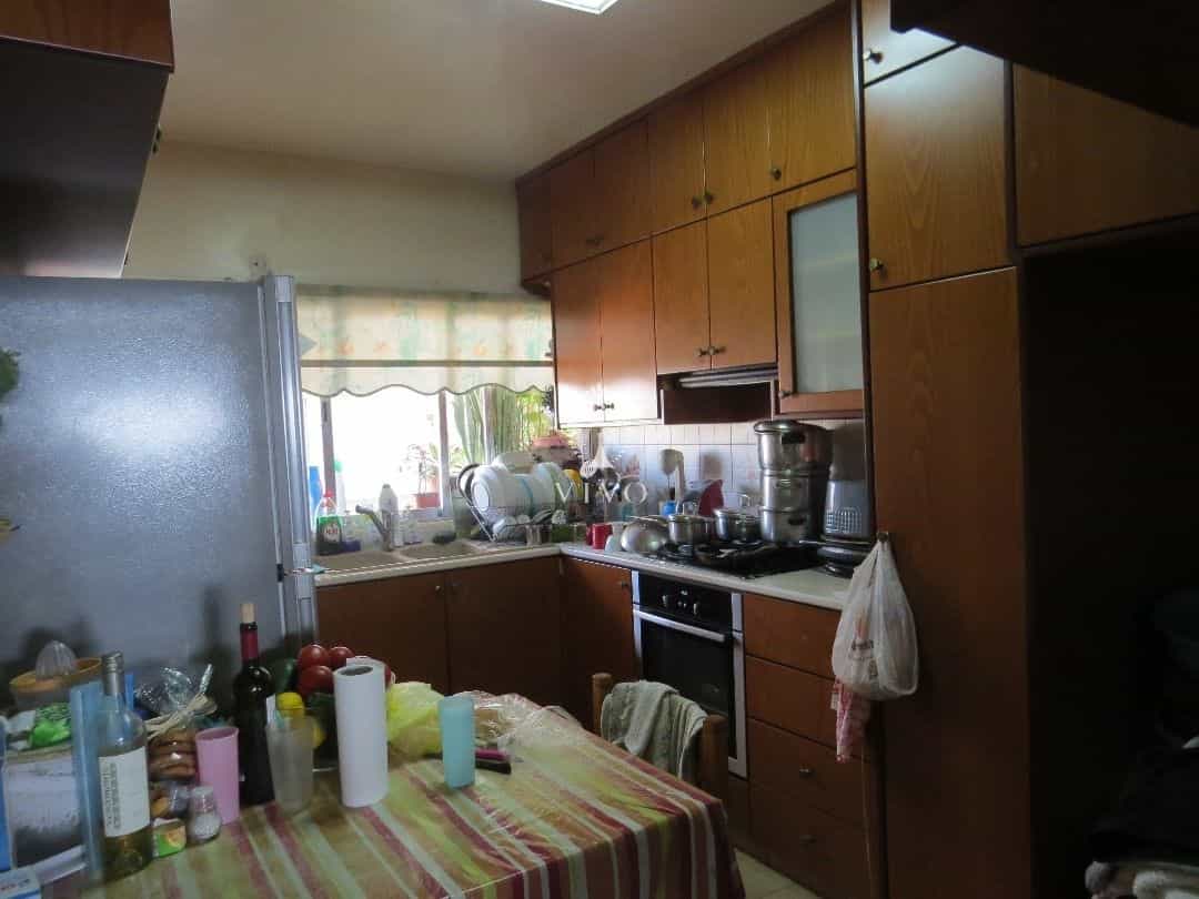 Condominium in Limasol, Lemesos 11059178