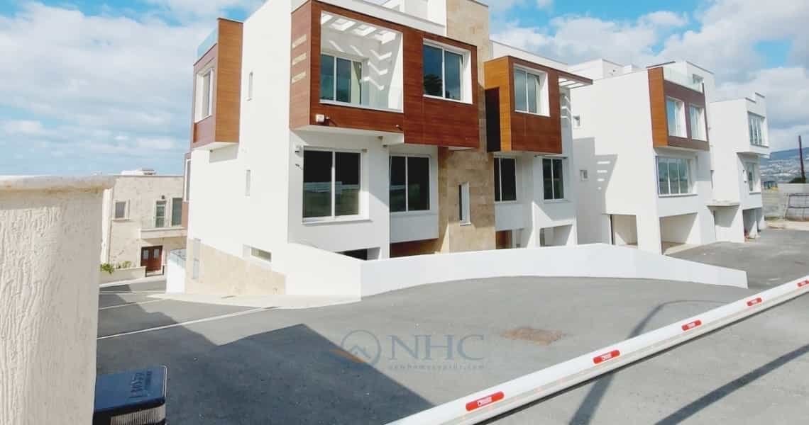 Condominio nel Kissonerga, Paphos 11061772