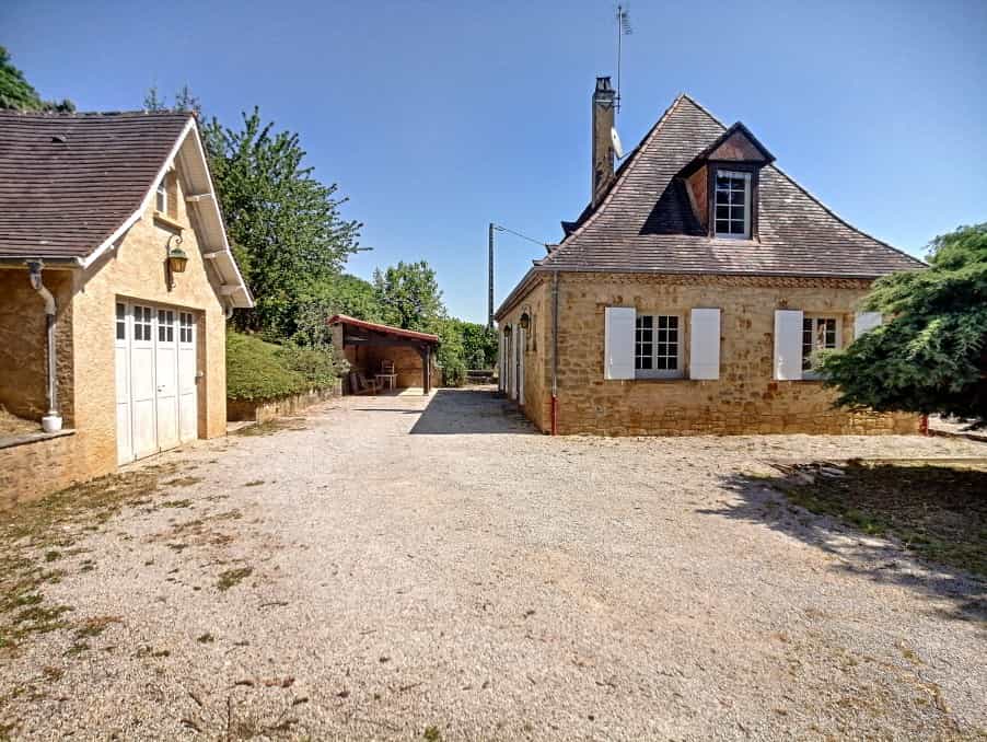 House in Sarlat-la-Canéda, Nouvelle-Aquitaine 11061974