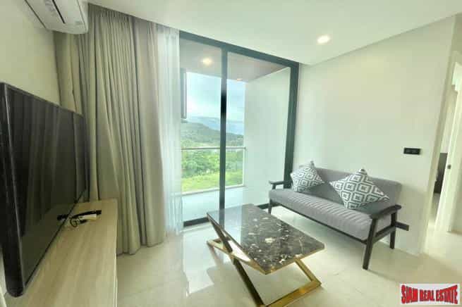 Condominium in Ban Patong, Phuket 11064159