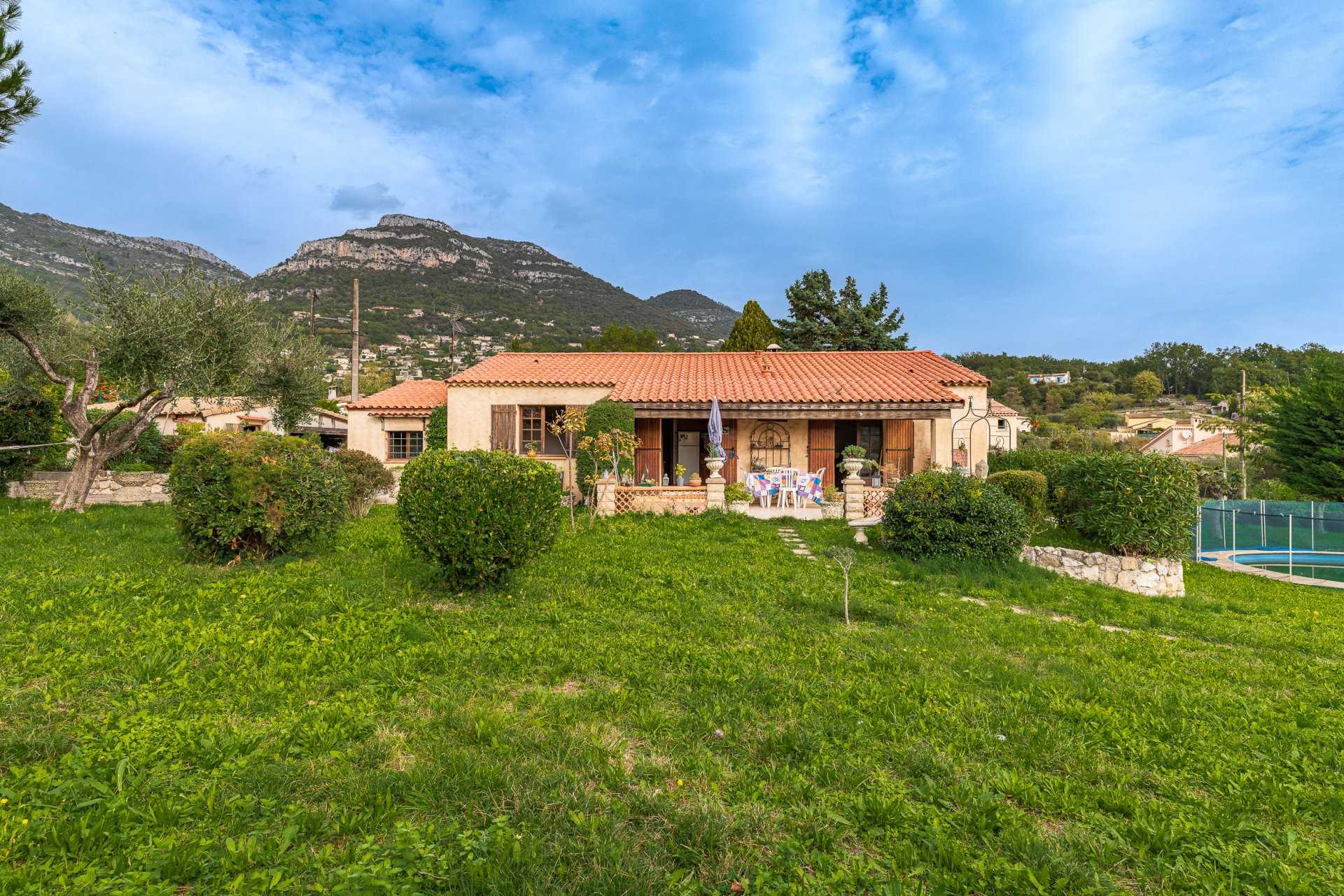 Huis in Sint-Jeannet, Provence-Alpes-Côte d'Azur 11065090