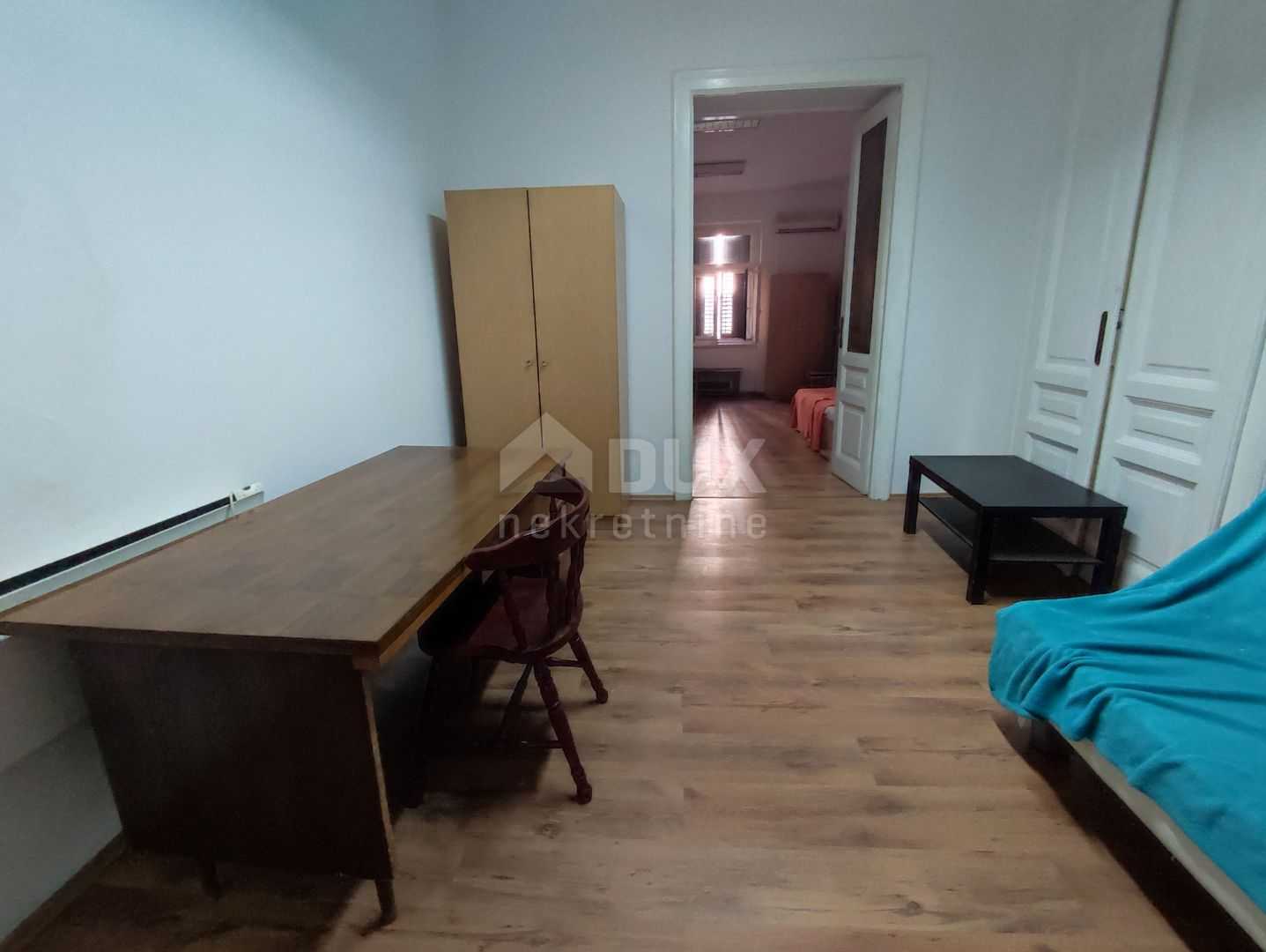 Condominium in Rijeka, Primorsko-Goranska Zupanija 11065218