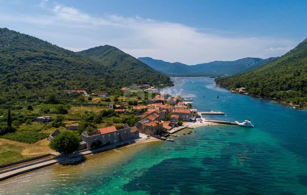 집 에 Broce, Croatia, Dubrovnik-Neretva County 11065229