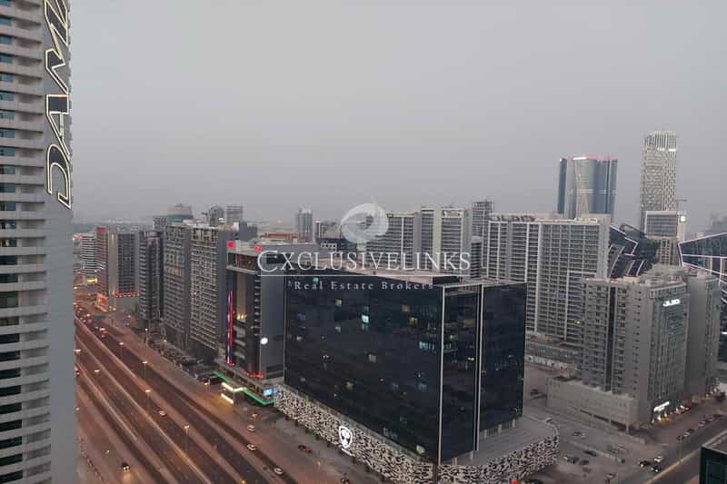 Condominium in Dubai, Dubayy 11065245