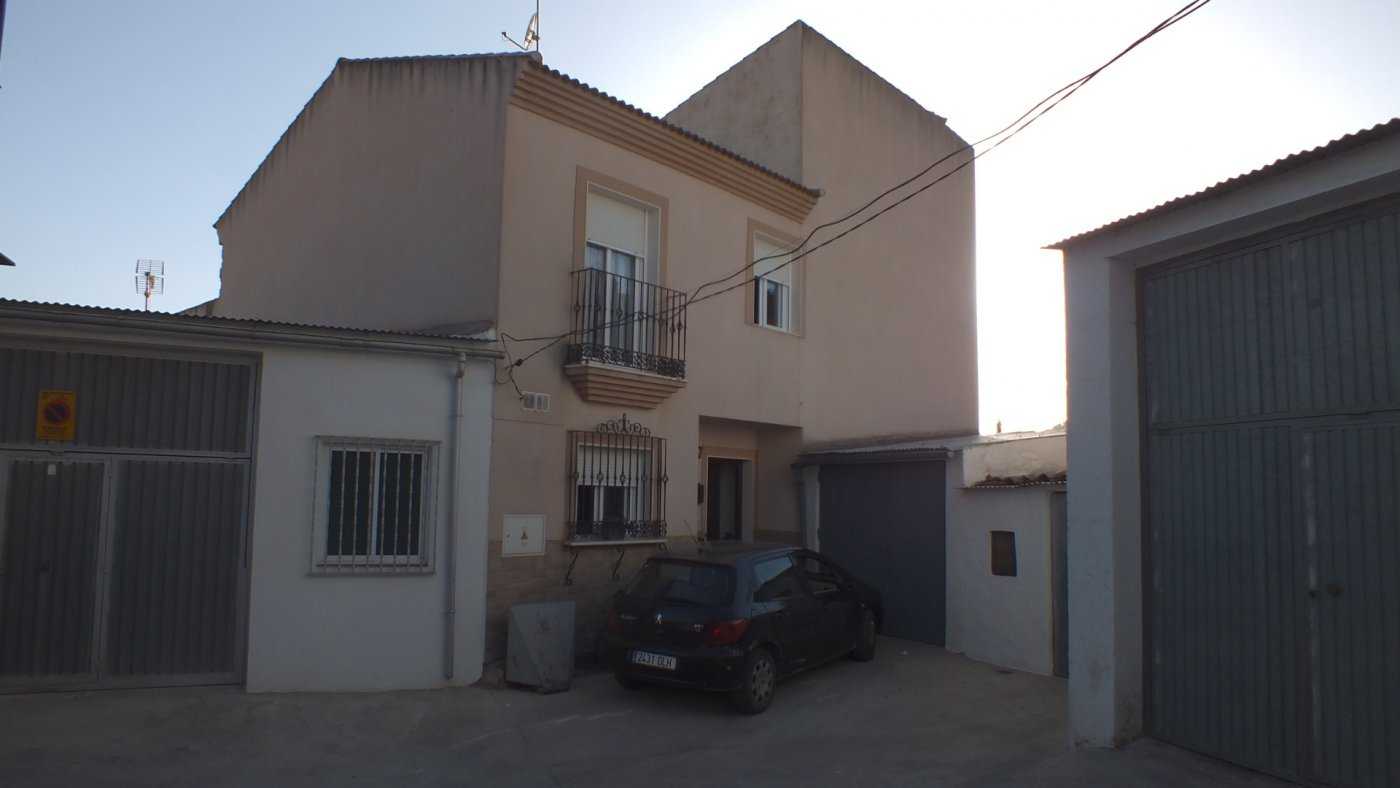 Talo sisään Iznajar, Andalusia 11065274