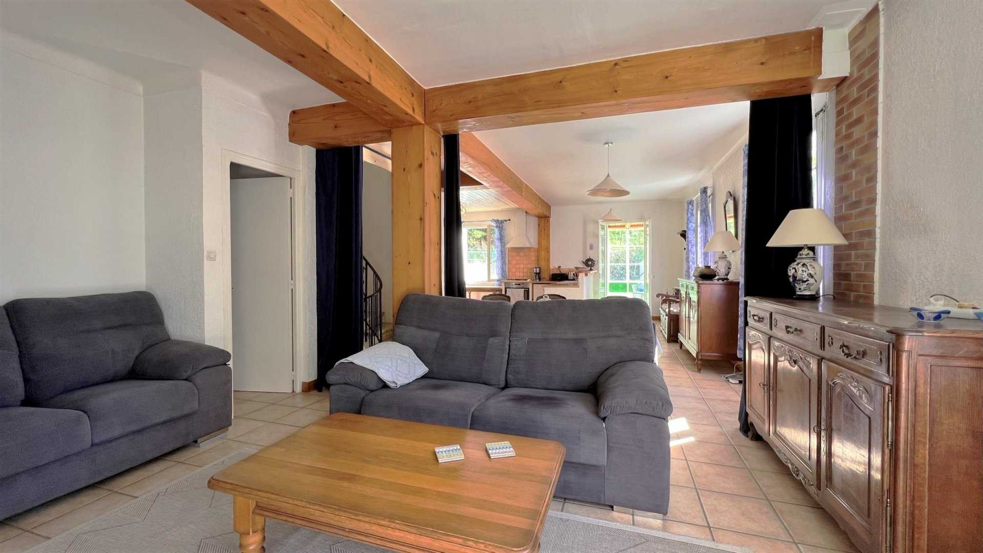 casa no Saint-Laurent-de-Cerdans, Pyrénées-Orientales 11066495