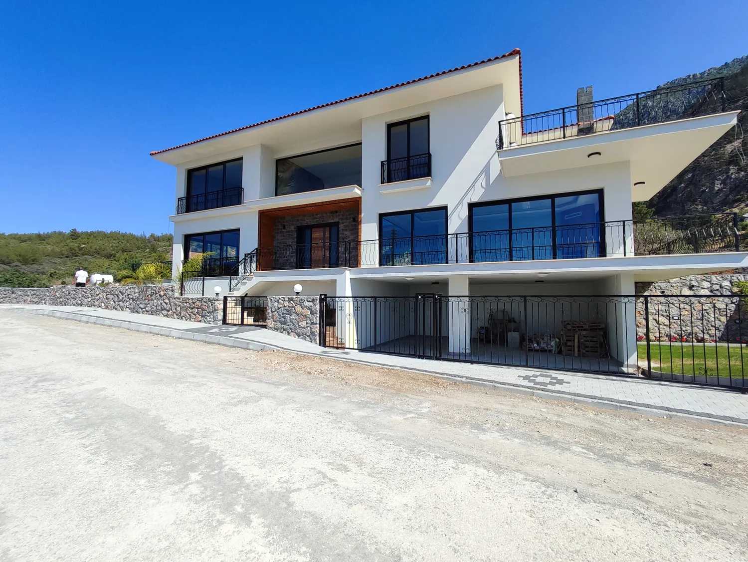 Condominium in Kyrenia, Keryneia 11066555