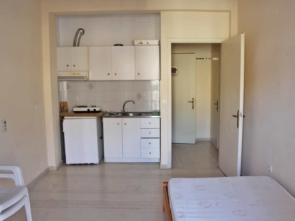 Condominium in Paralia,  11066738