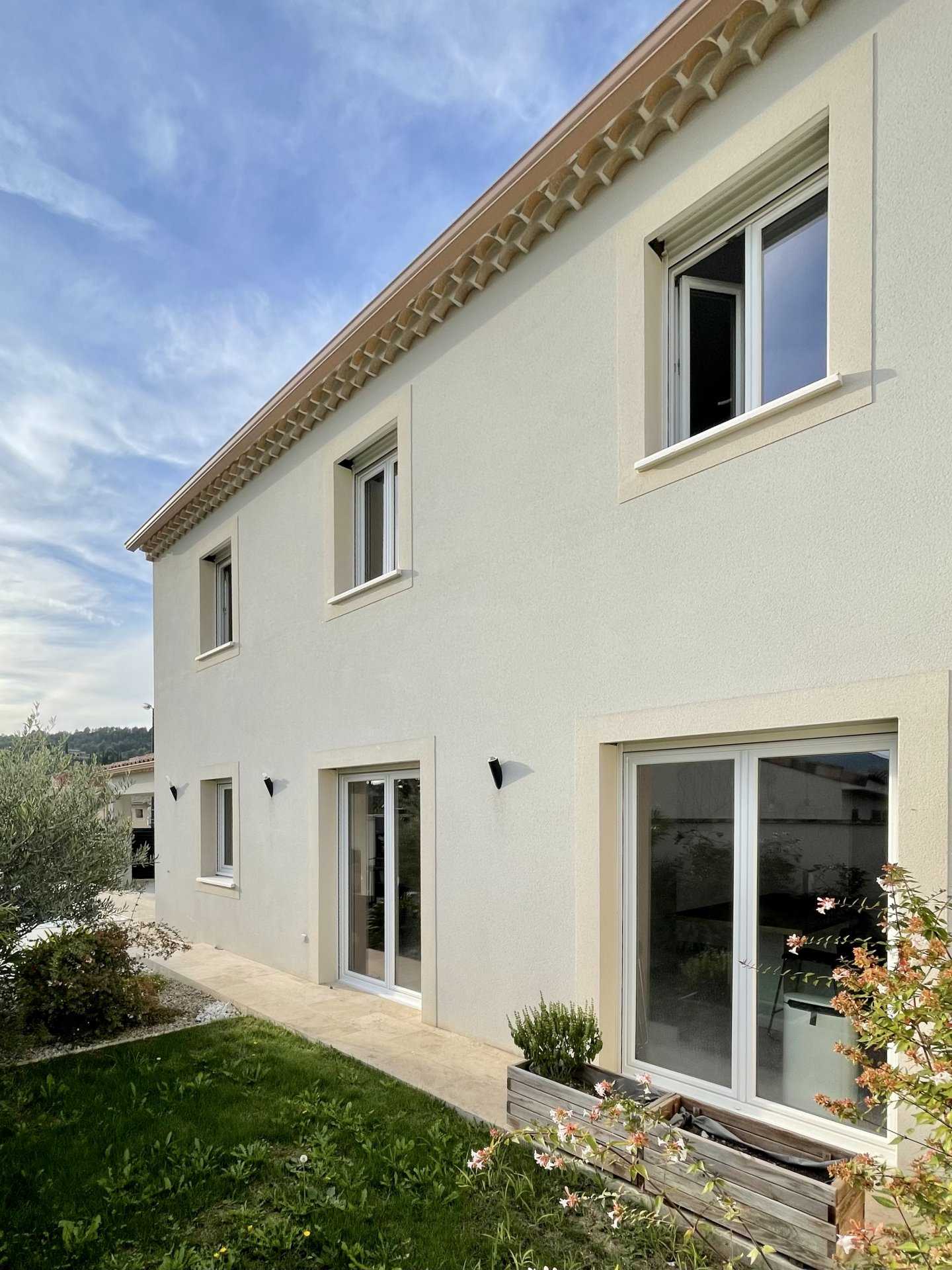 жилой дом в Mormoiron, Provence-Alpes-Cote d'Azur 11068602