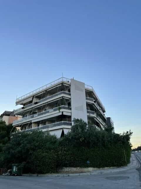 Condominium dans Glifada,  11068766