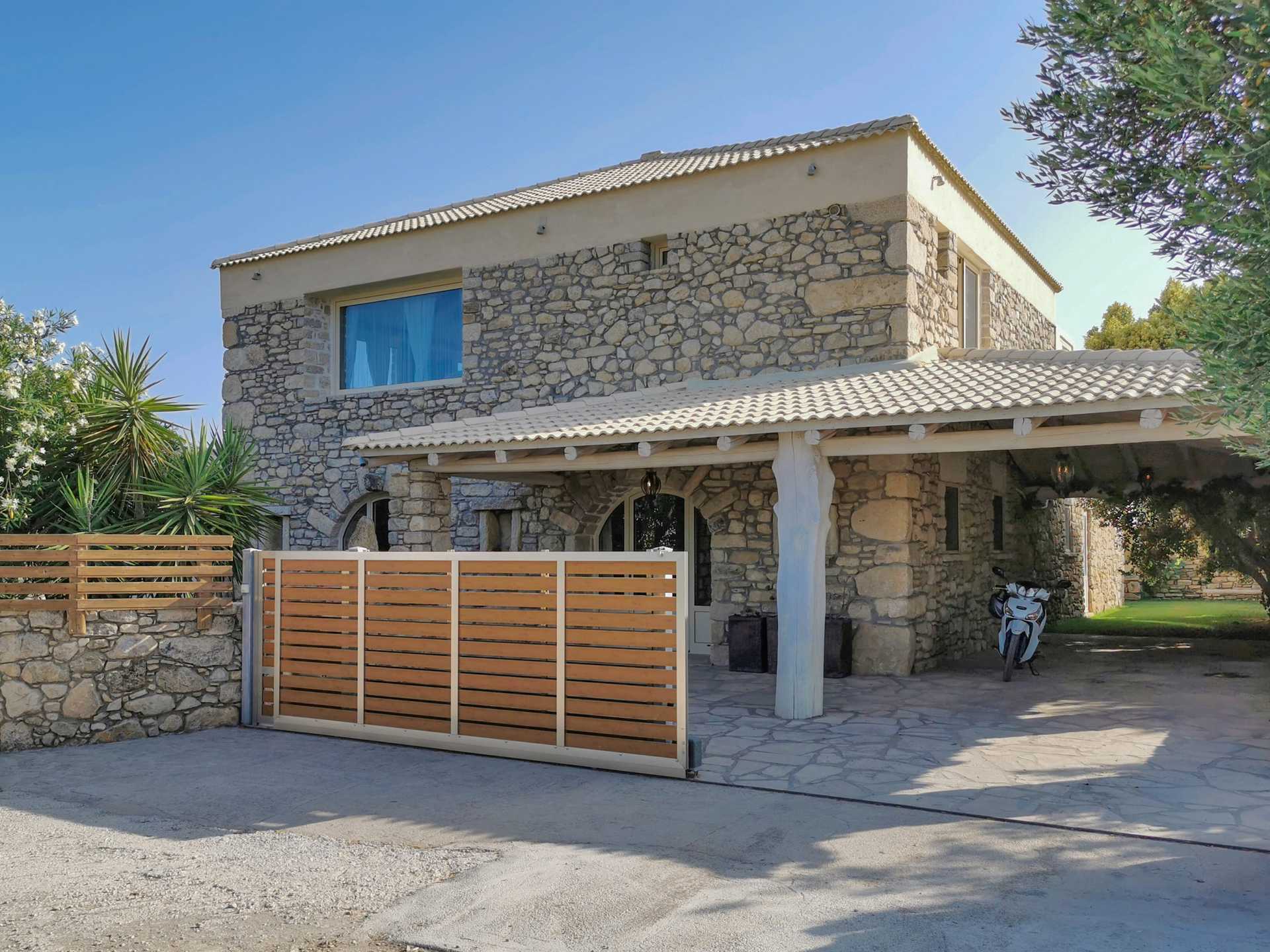 House in Pitsiota, Sterea Ellada 11068833
