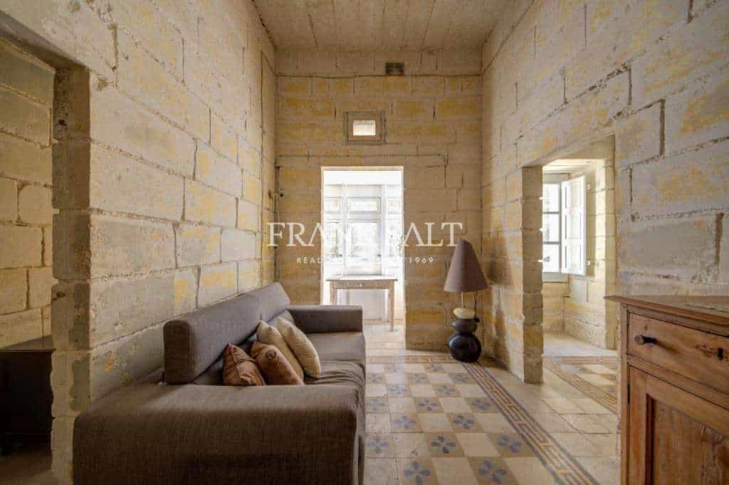 Talo sisään Valletta, Valletta 11069810