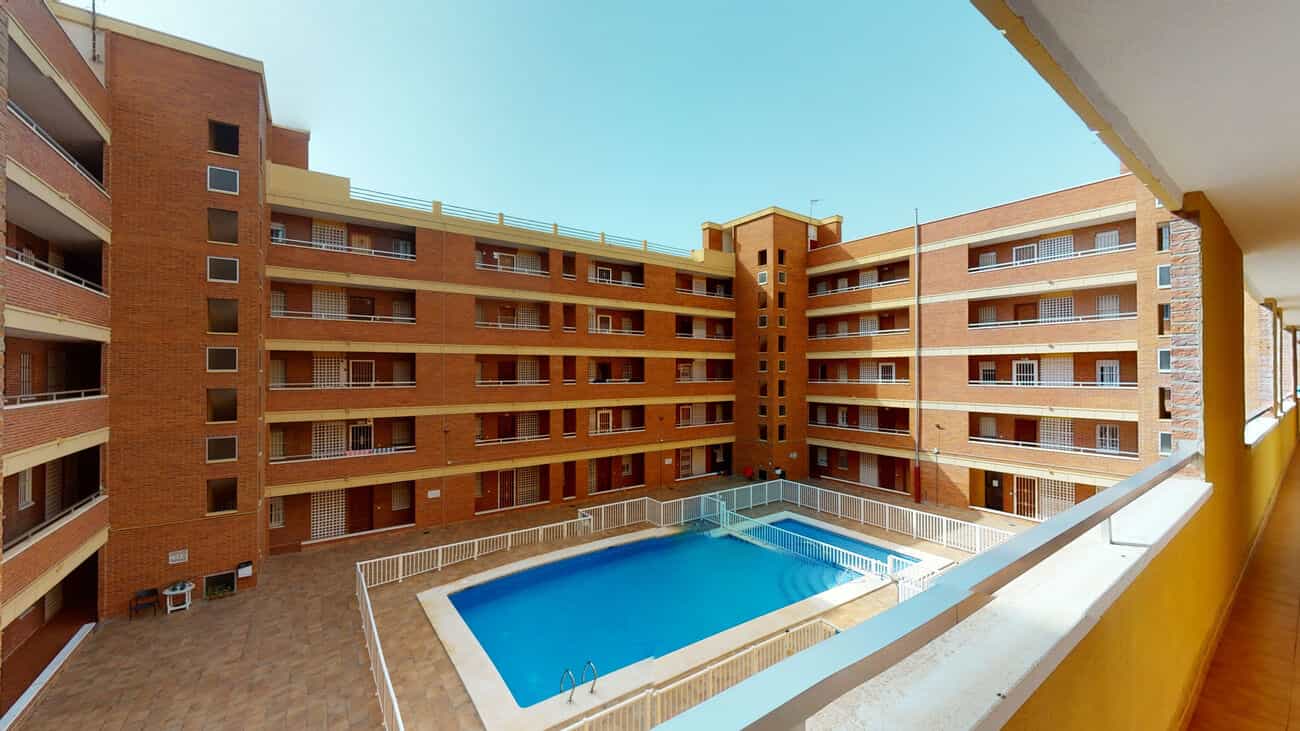 Condominium in El Tocino, Valencia 11074740