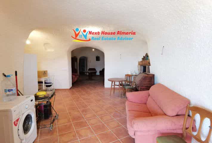 Будинок в Куевас-дель-Альмансора, Андалусія 11075125