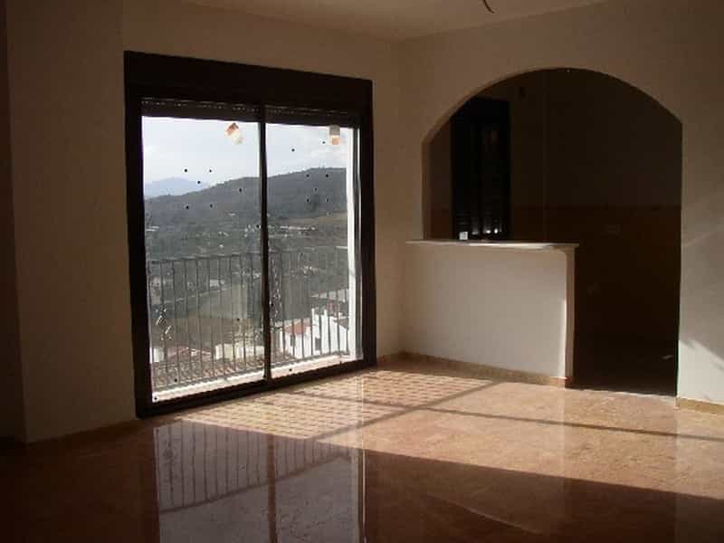 Condominio en Carratraca, Andalucía 11075376