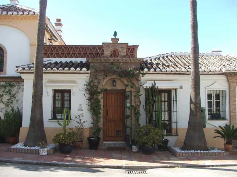 Rumah di Fuengirola, Andalusia 11075684
