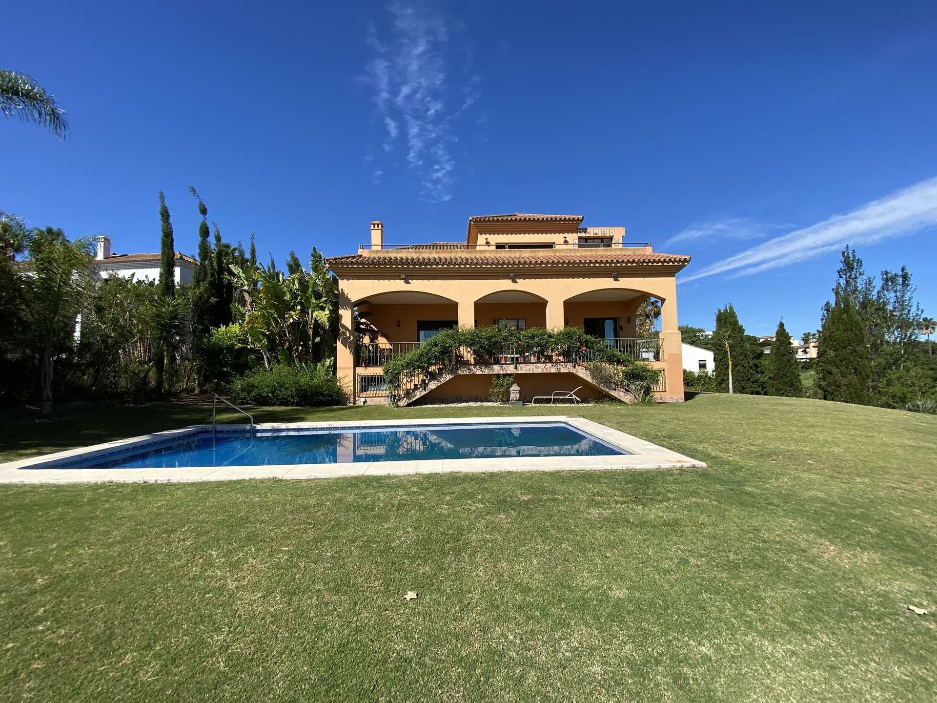 House in Guadiaro, Andalusia 11075775