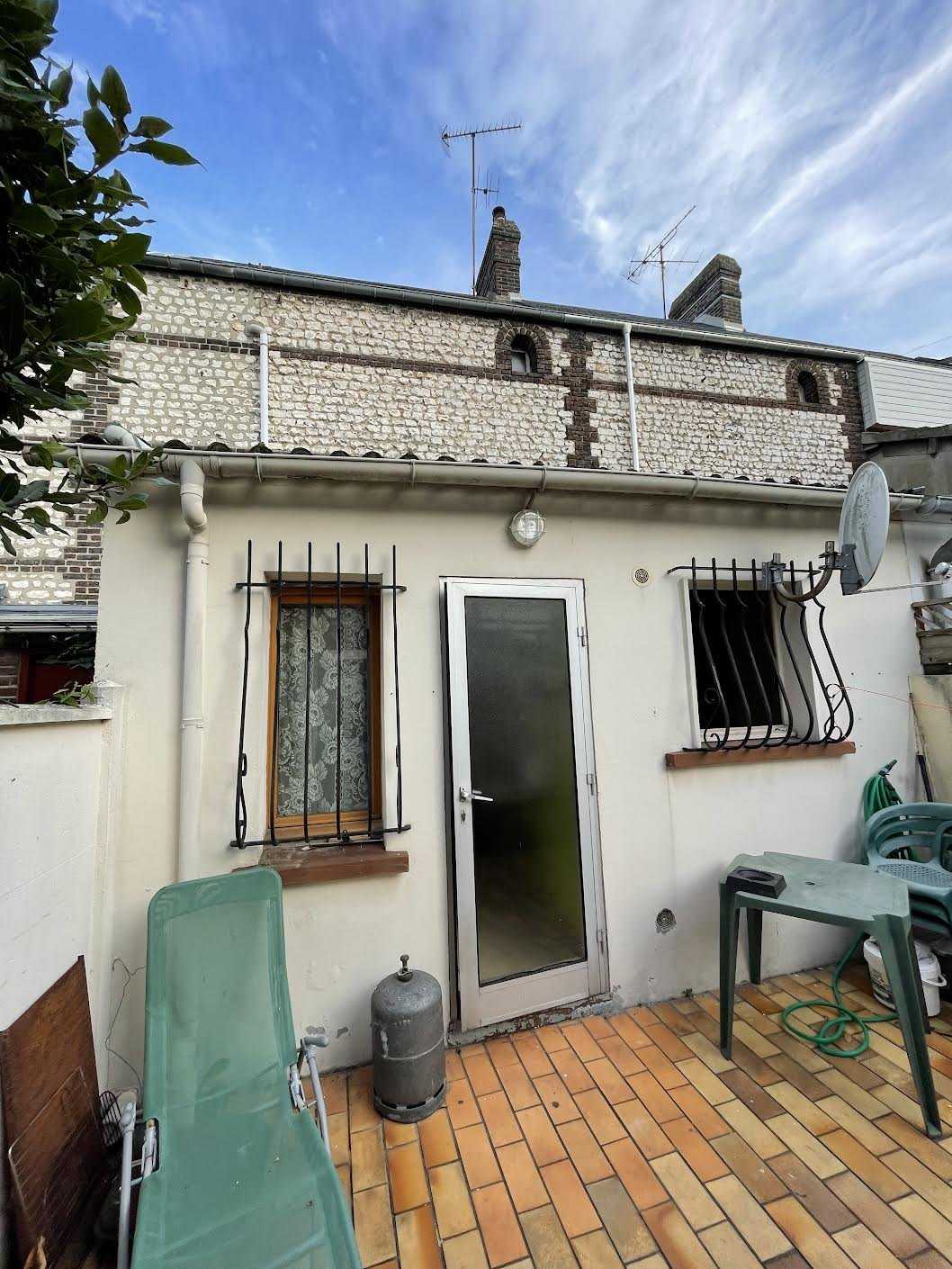 Rumah di Le Petit-Quevilly, Seine-Maritime 11076486