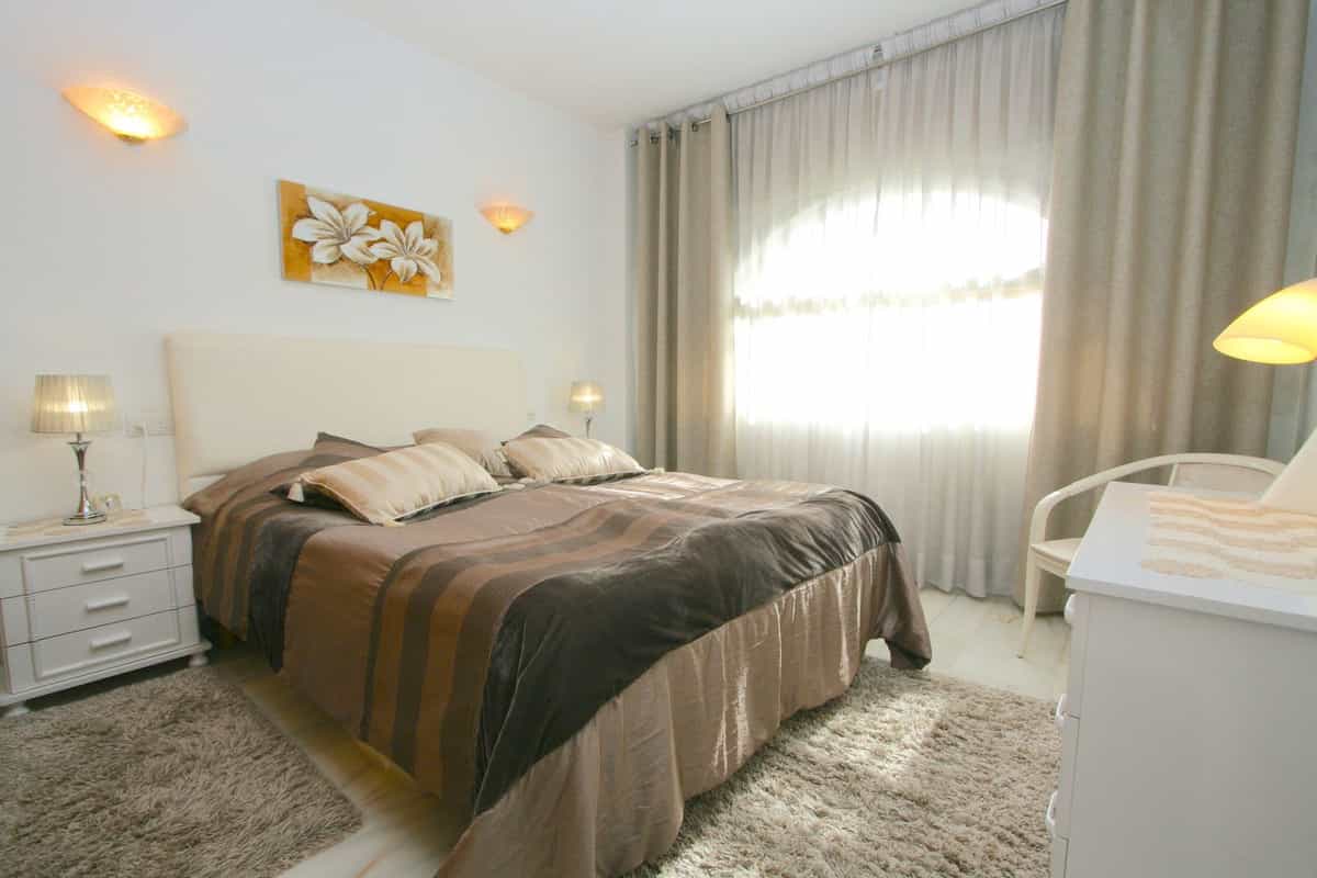 Condominium in Fuengirola, Andalucía 11077955