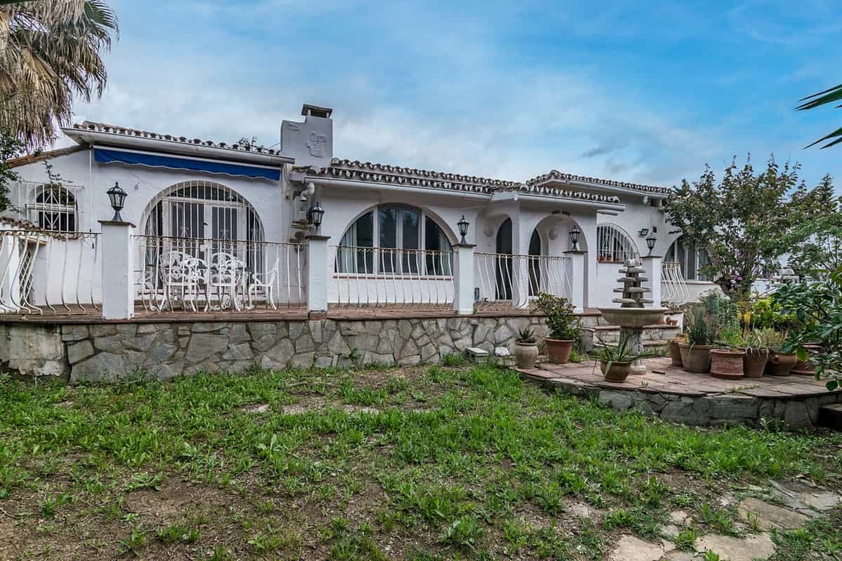 House in Estepona, Andalusia 11078249