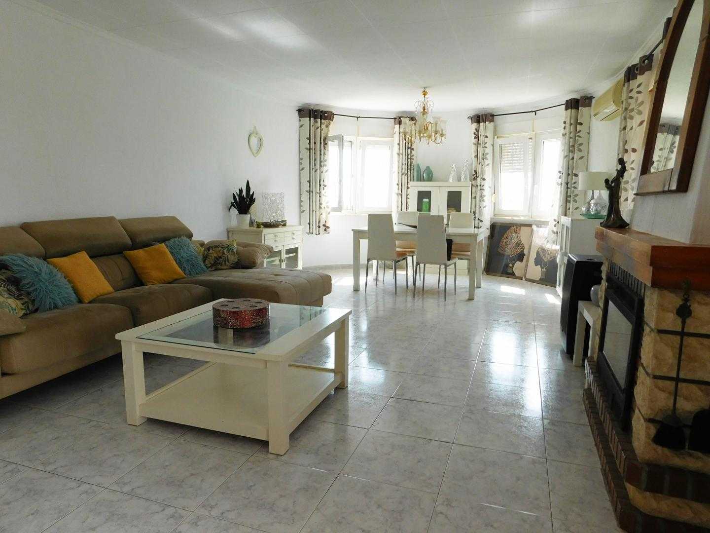 σπίτι σε Los Montesinos, Comunidad Valenciana 11078510